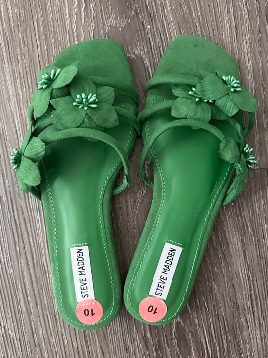 Steve Madden Shoes - Steve Madden Green Floral Slip-On Mules